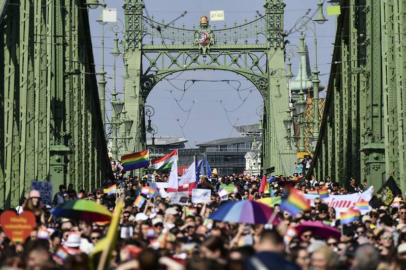 Thousands march in Hungary Pride parade to oppose LGBT law