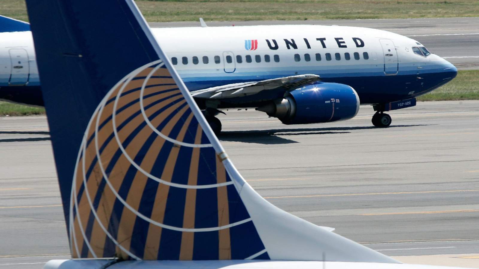 United and other US airlines get more serious on face mask requirements