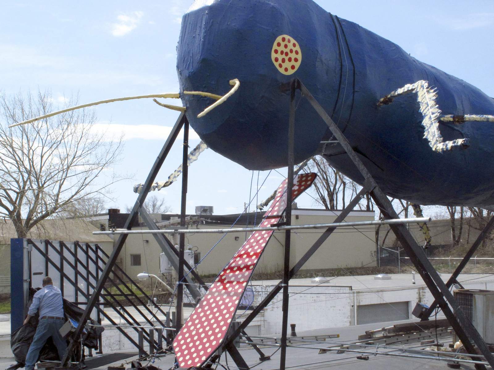Creator of RI's beloved Big Blue Bug landmark dies at 88