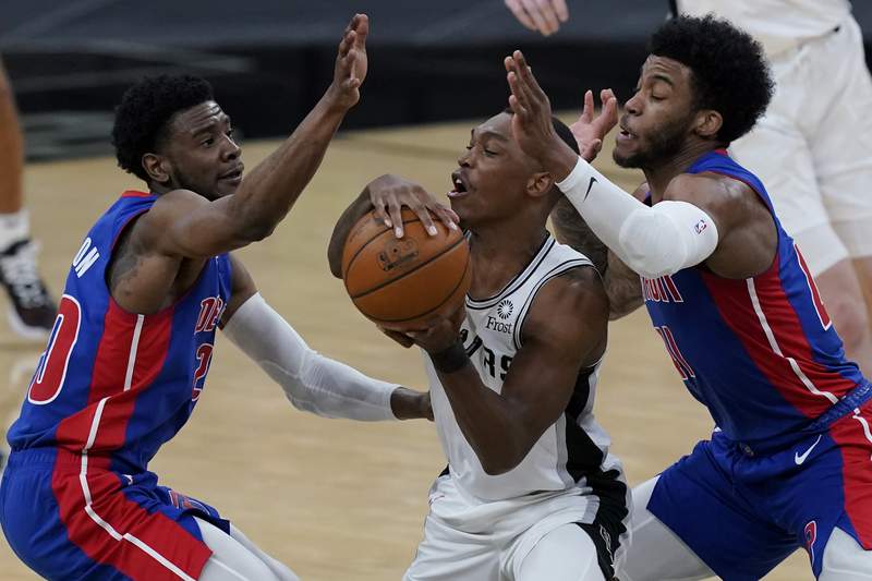 Spurs beat Pistons 106-91 to snap 5-game home skid