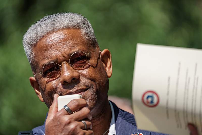 Allen West resigns as chair of Texas Republican Party, says he's mulling statewide run