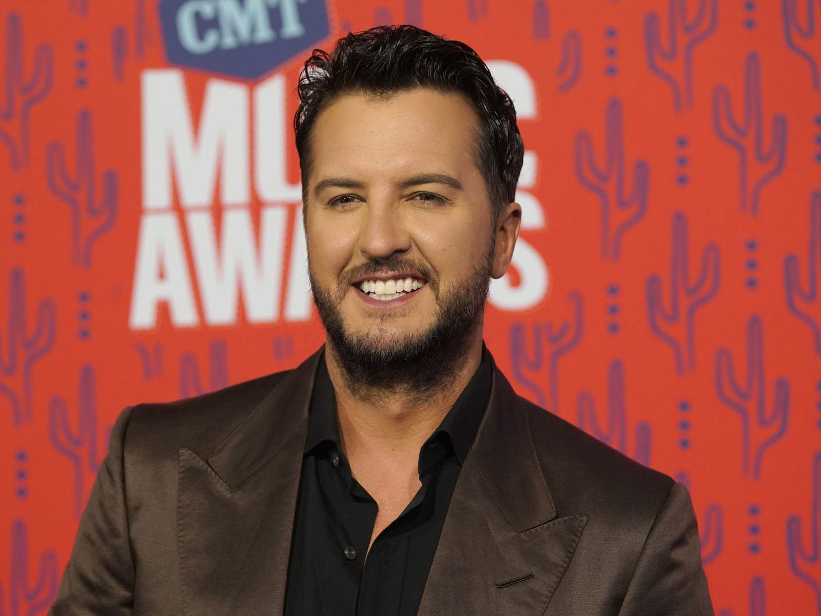 Luke Bryan tests positive for COVID, sidelined from ‘Idol’