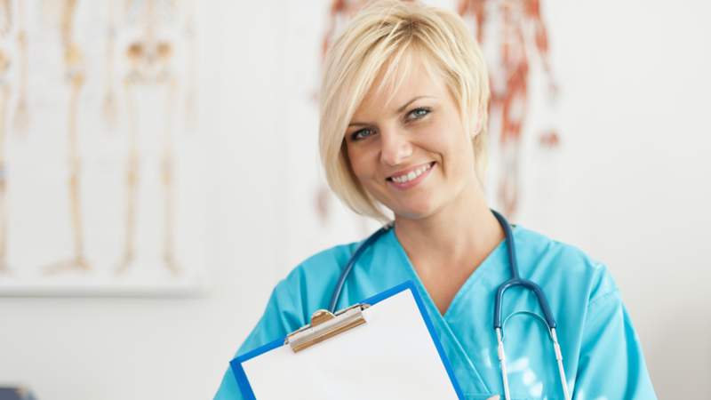 4 benefits of attending a nursing program
