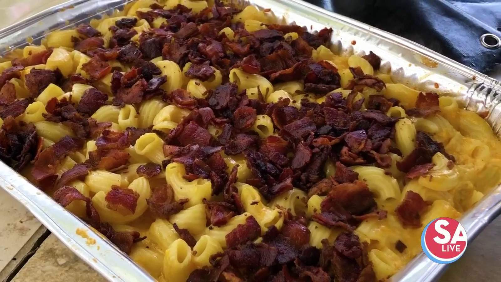 Recipe: Smoked mac n cheese with bacon 