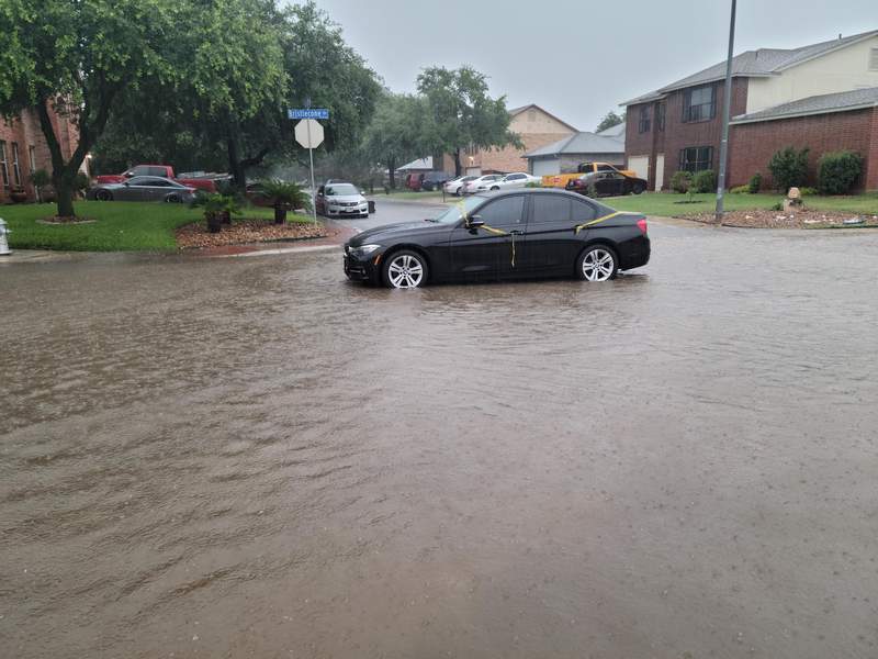 Pictures, videos show heavy rain, flooding across San Antonio area