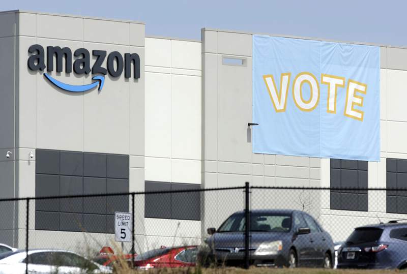 Union: NLRB officer recommends new vote for Amazon workers