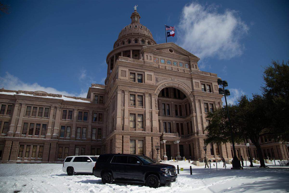 Texas House Speaker Dade Phelan unveils slate of bills in response to winter storm power outages