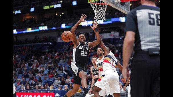 PHOTOS: Aldridge, Gay combine for 50 points, lead Spurs past Pelicans 126-114