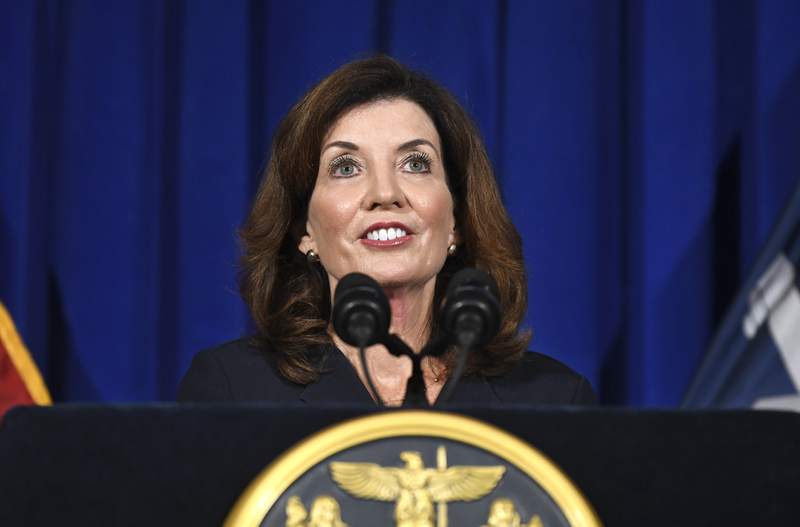 9 women now serving as governors in US, tying a record