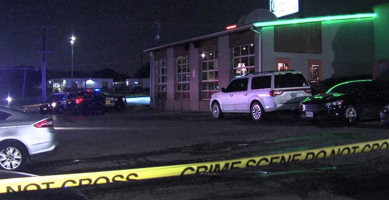 Security guard attacked by 3 suspects, ran over in parking lot of NW Side sports bar, police say