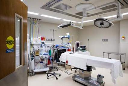 Coronavirus patients crowd some Texas ICUs as Gov. Greg Abbott touts “abundant” hospital capacity