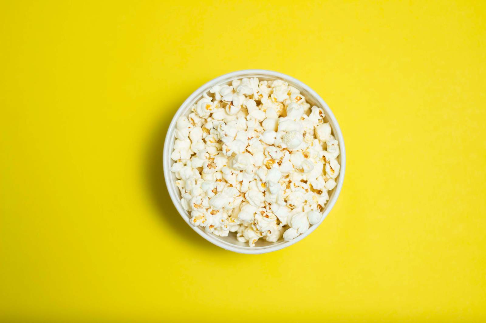 A Food Network host made creamy popcorn salad and the internet would like a word