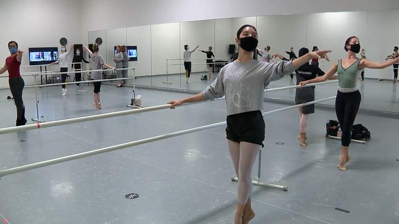 Ballet San Antonio encourages local youth to try something new