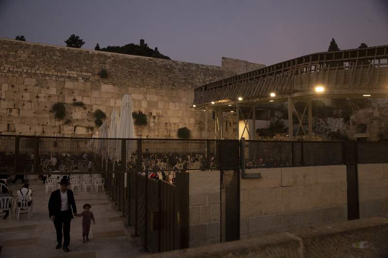 Politics foil replacing hazardous bridge to Jerusalem site