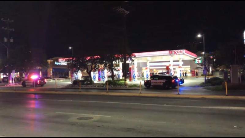 San Antonio police shoot at man who allegedly pointed gun at them