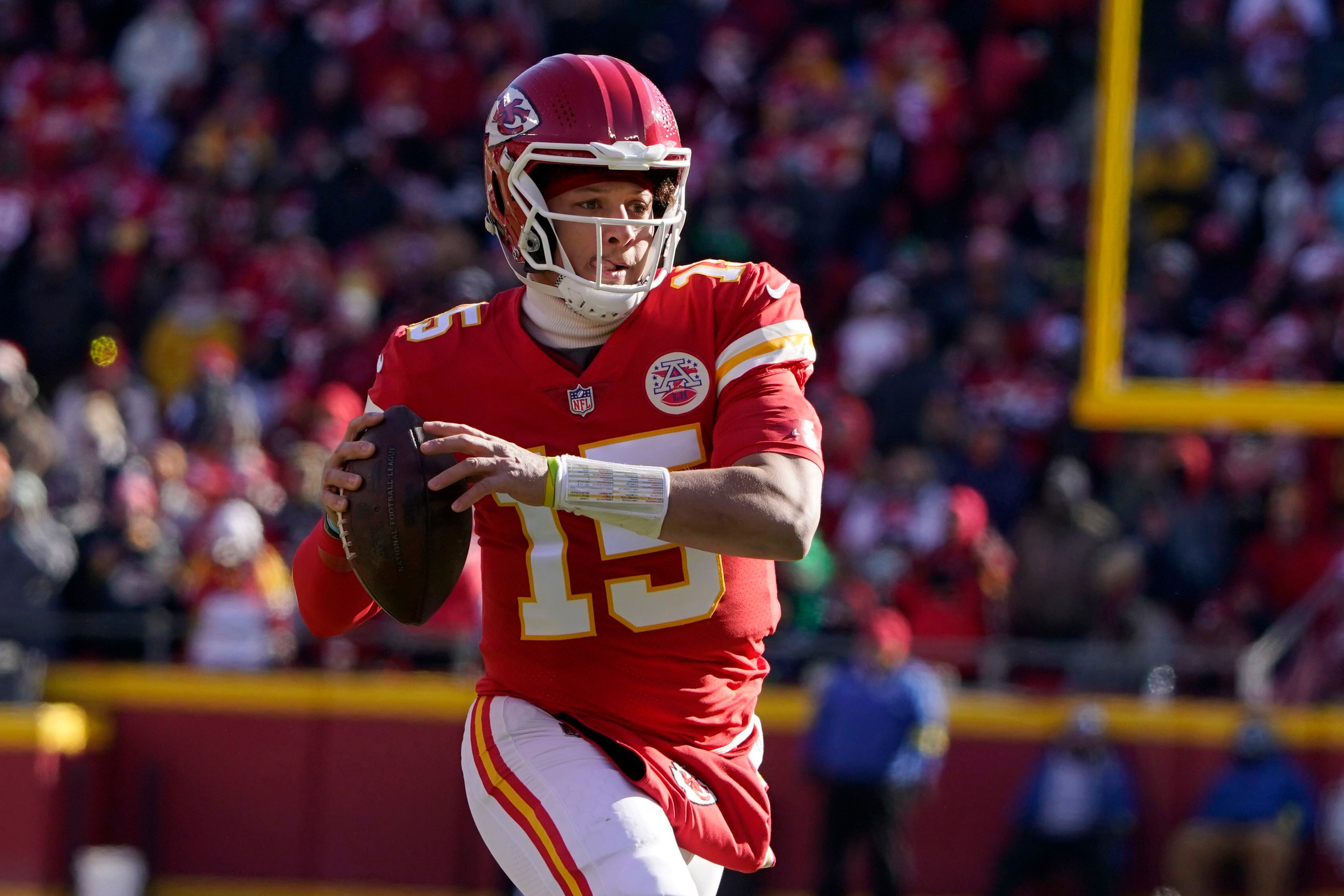 Chiefs dump Seahawks 24-10, stay tied for AFC's best record