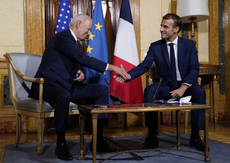 Biden tells Macron US 'clumsy' in Australia submarine deal