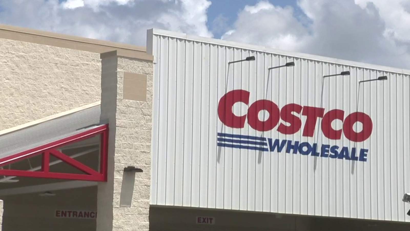 San Antonio police still searching for getaway driver involved in Costco jewelry armed robbery