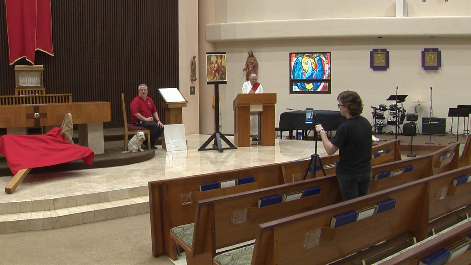 Churches adjust from filled pews to online services this Easter