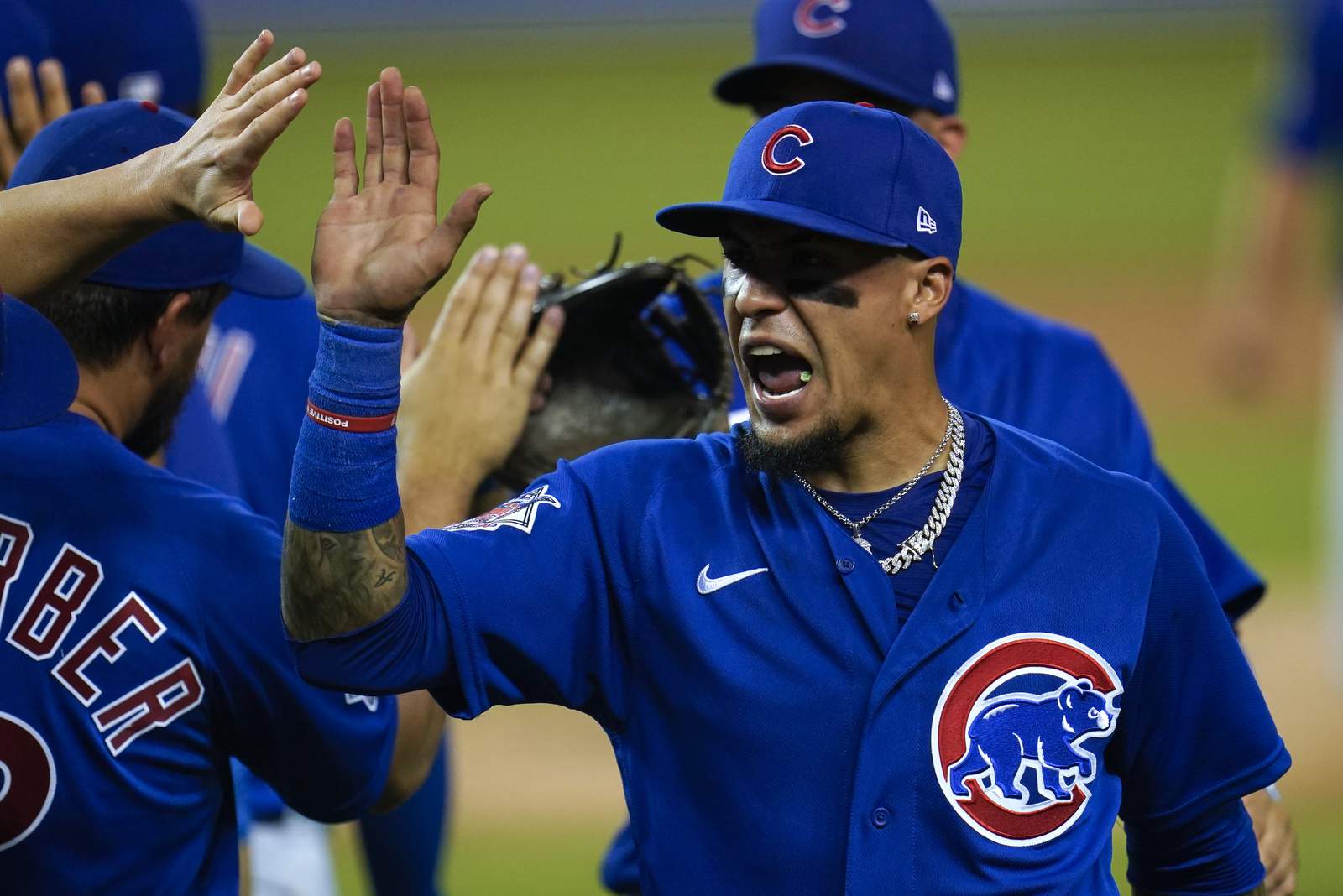 Bez hits 2 HRs, Cubs beat Tigers for 11,000th franchise win