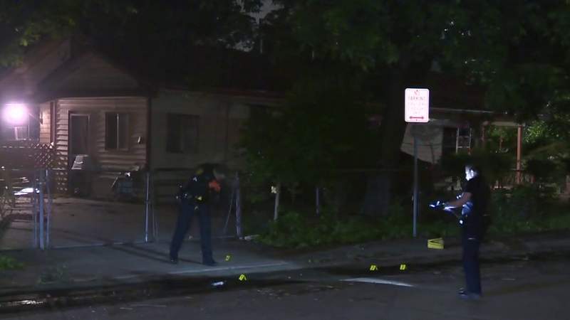 Man, woman shot during domestic dispute on West Side, police say