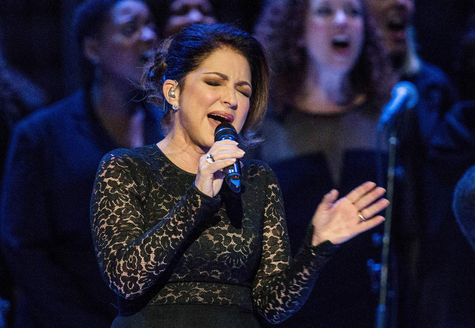 Gloria Estefan reveals she caught COVID-19, is now recovered