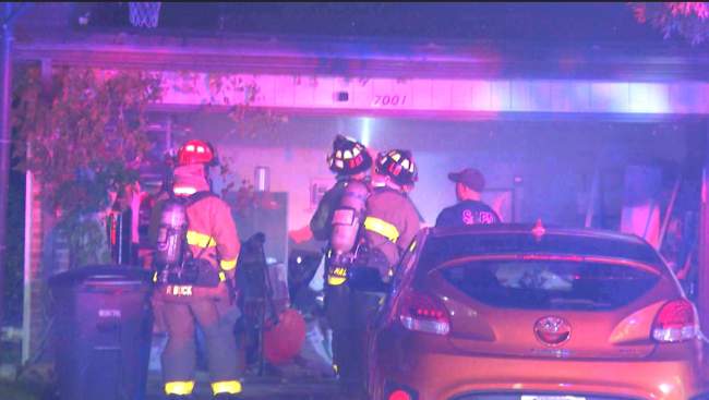 Woman wakes up to smell of smoke, finds fire in bathroom, SAFD says
