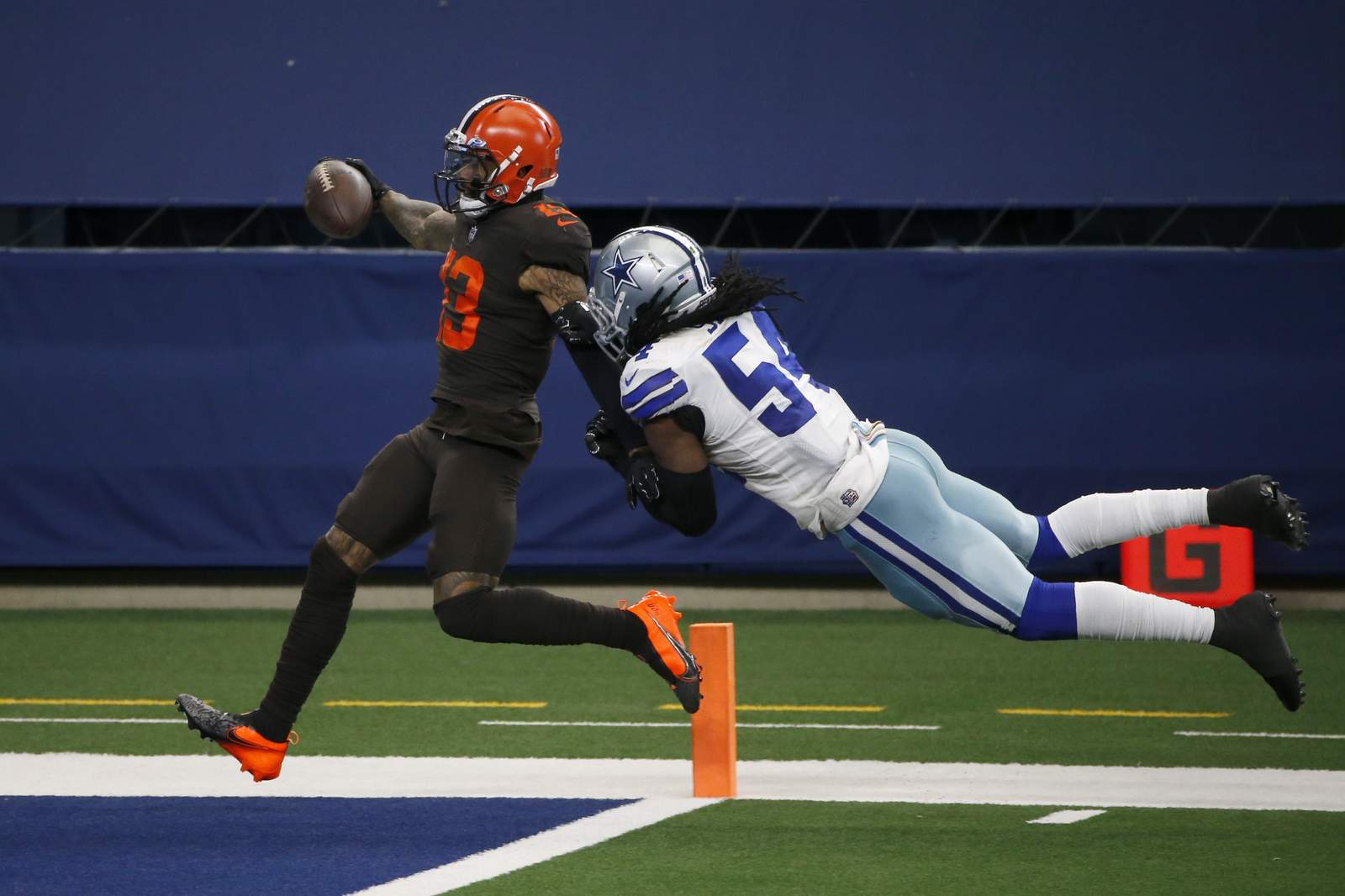 The Latest: Browns will have Beckham vs. Steelers