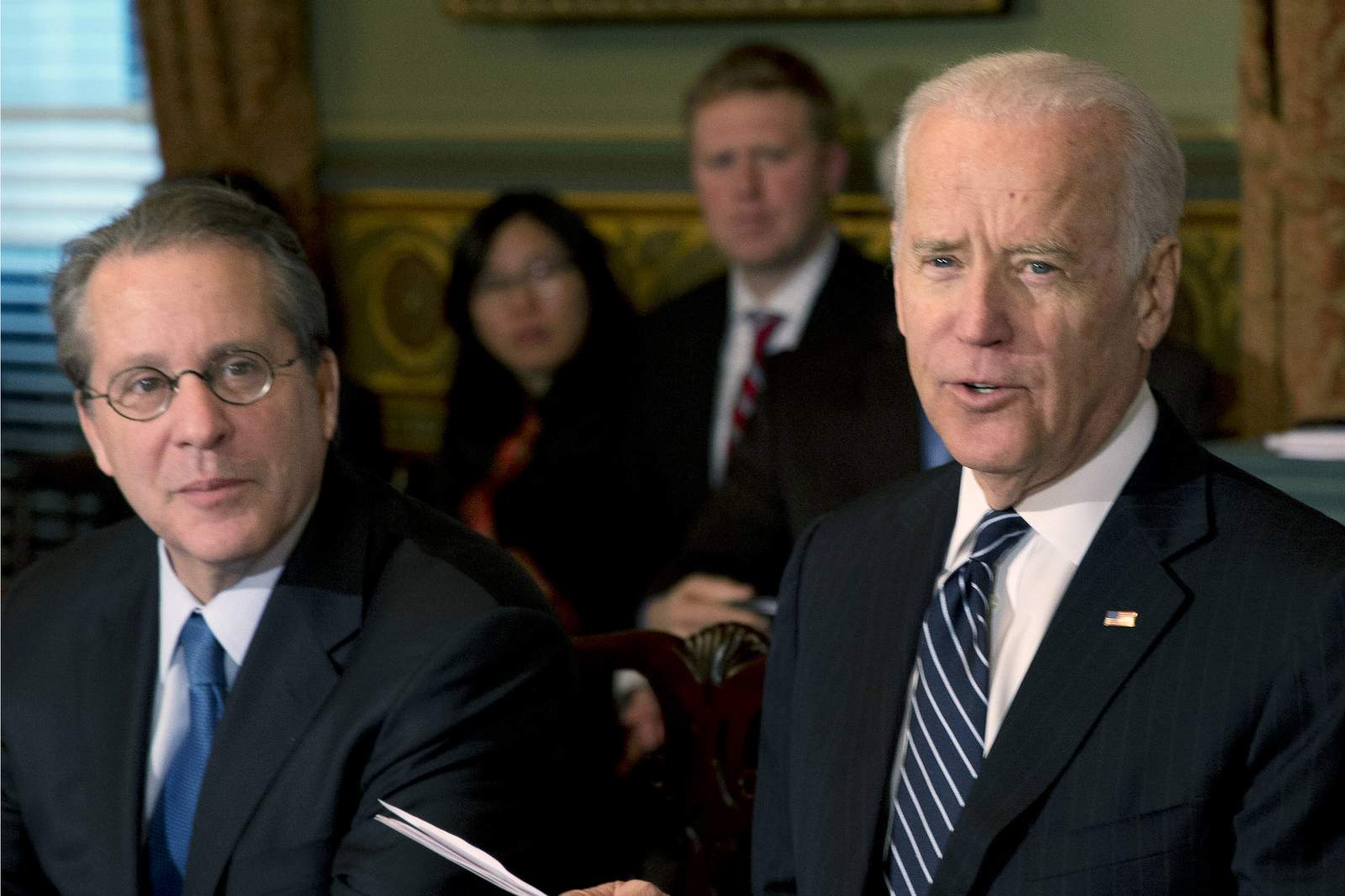 Biden taps Gene Sperling to oversee COVID-19 relief package