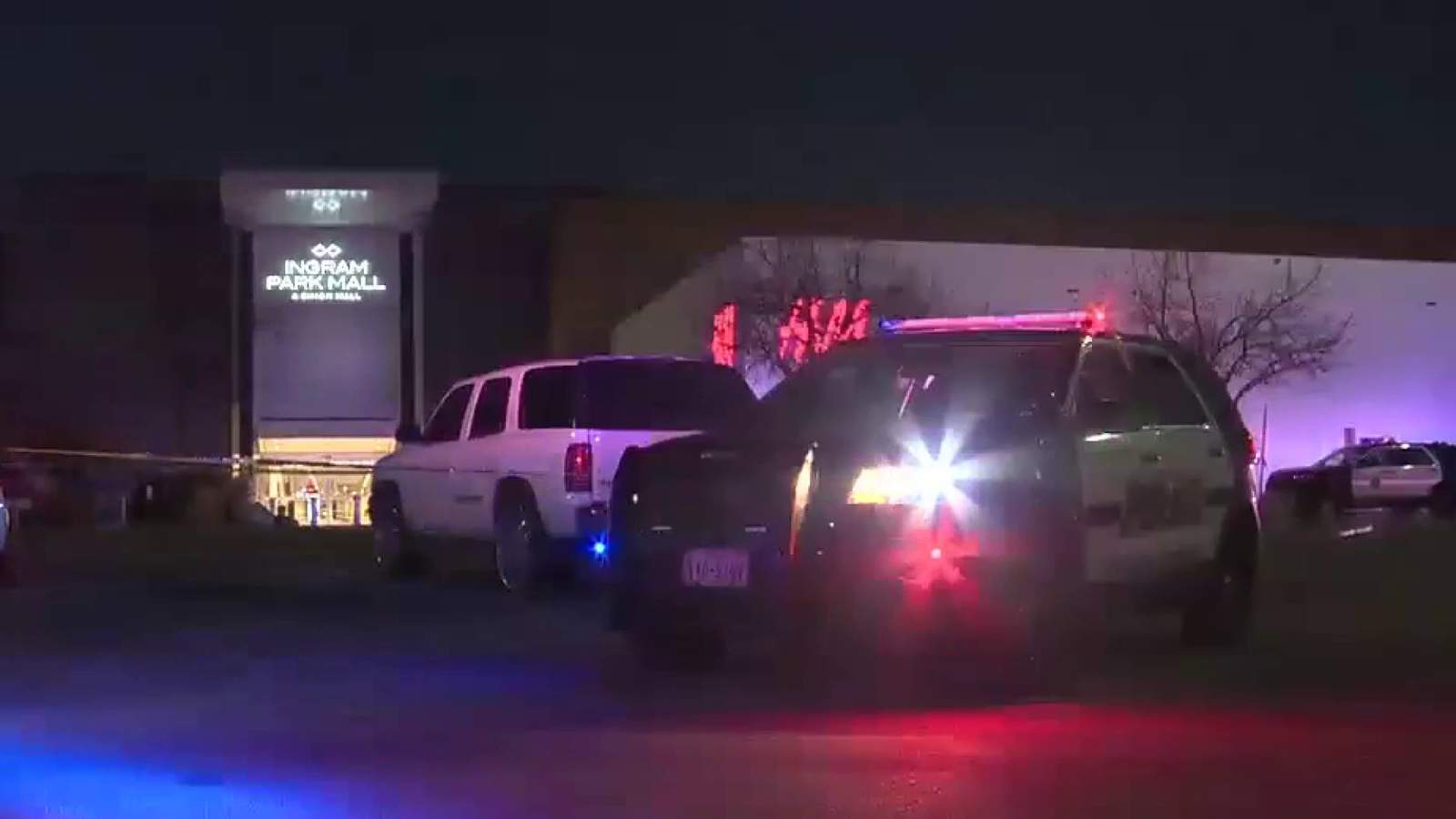 Man injured, hospitalized after shooting at Ingram Park Mall, police say