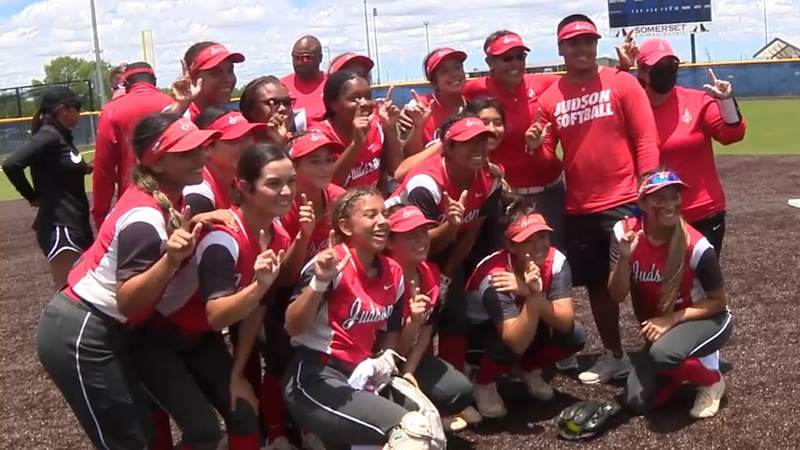 HISTORY: Judson softball defeats Austin Bowie, advances to first UIL State Tournament