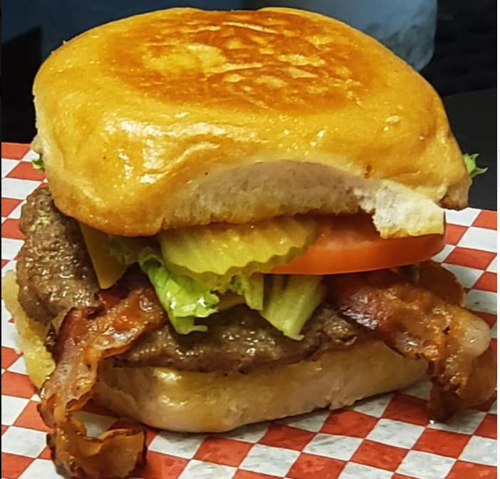 Popular San Antonio burger joint closes original location on the West Side