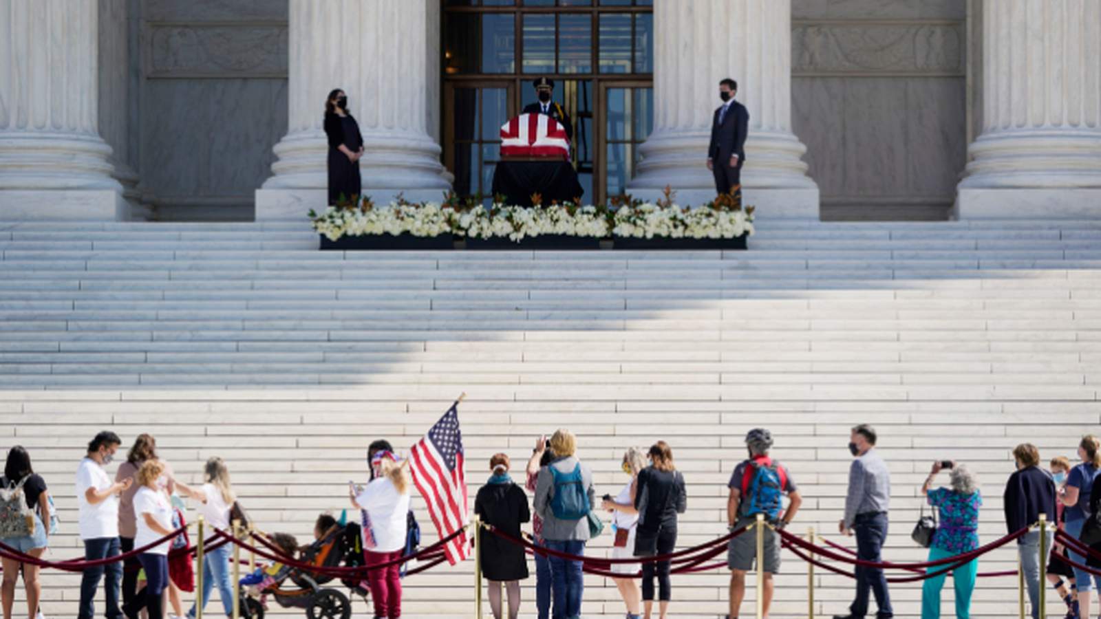 WATCH LIVE: Long lines of mourners pay respects to Ginsburg outside Supreme Court
