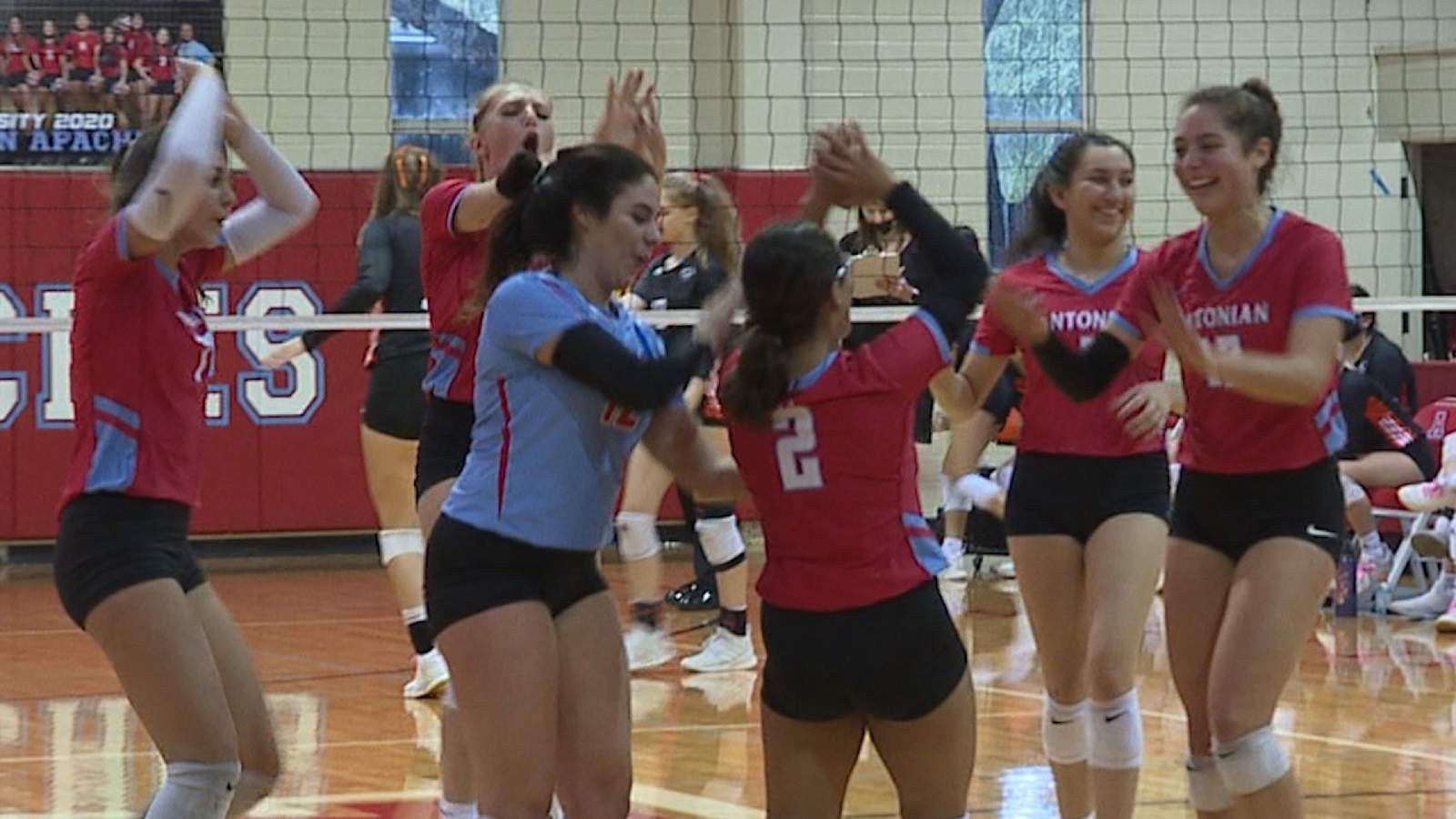 PLAYOFF HIGHLIGHTS: Antonian, SACS volleyball both advance to third round