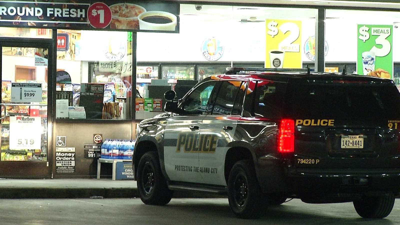 Men with handgun steal beer from West Side convenience store, police say
