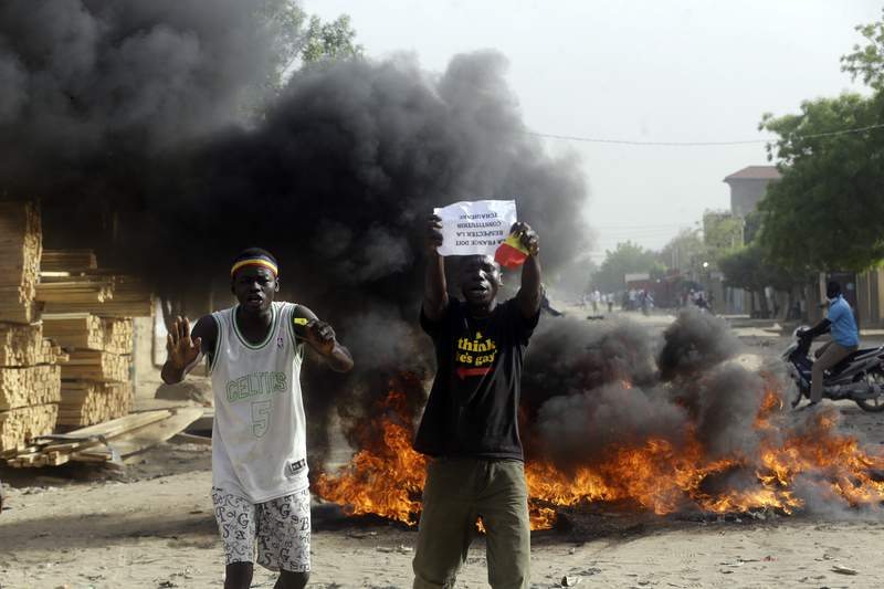 Thousands demonstrate in Chad against military transition