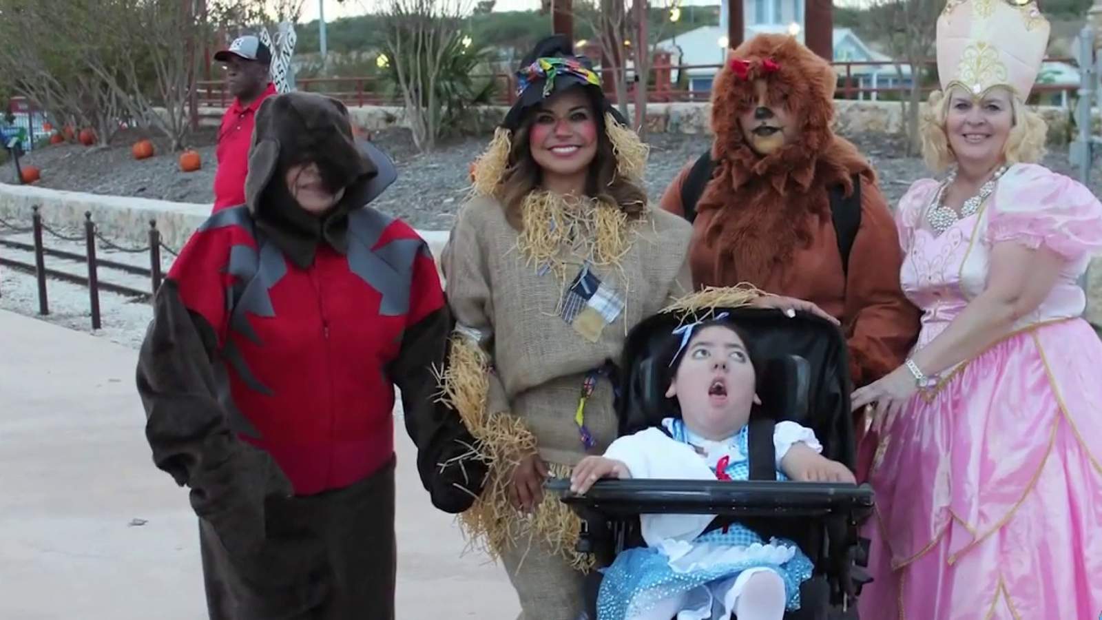 Weekend plans? This Halloween drive-thru event is set for Saturday