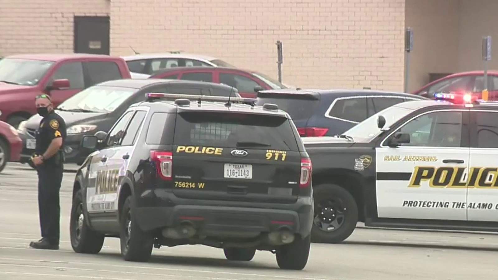 Shooting involving 6 teens at Ingram Park Mall injures 1 after round ricochets off ground