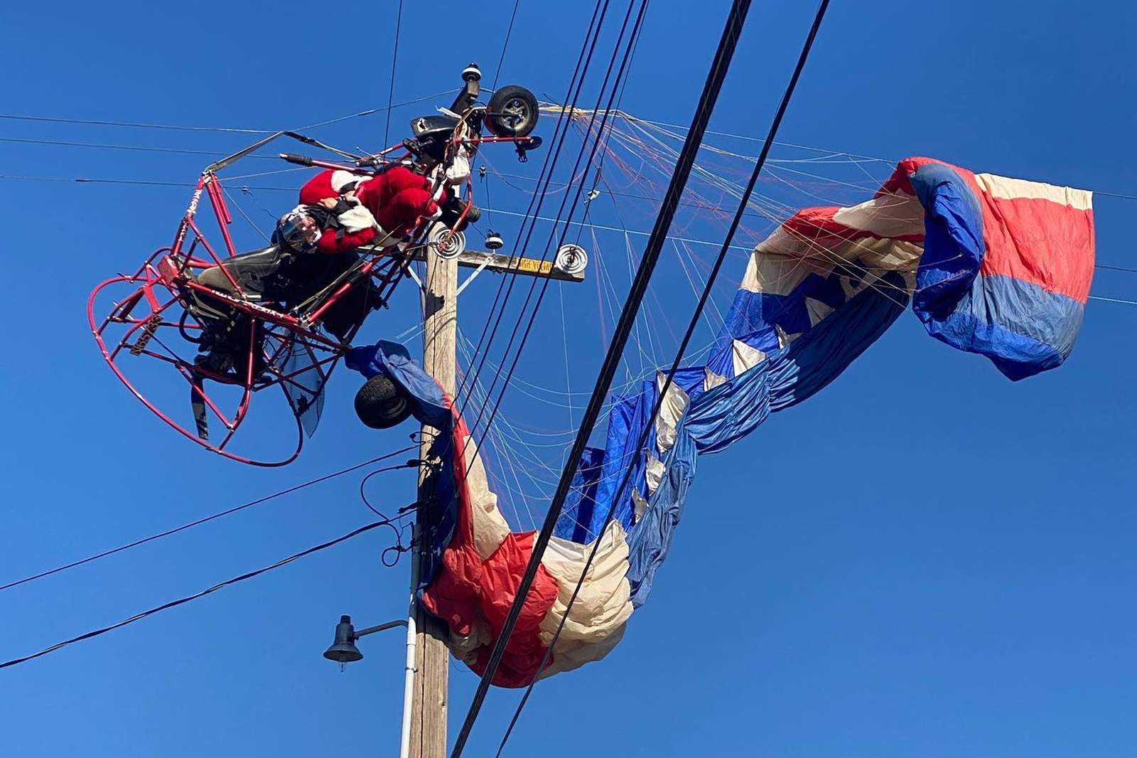 Man dressed as Santa rescued from power lines in California