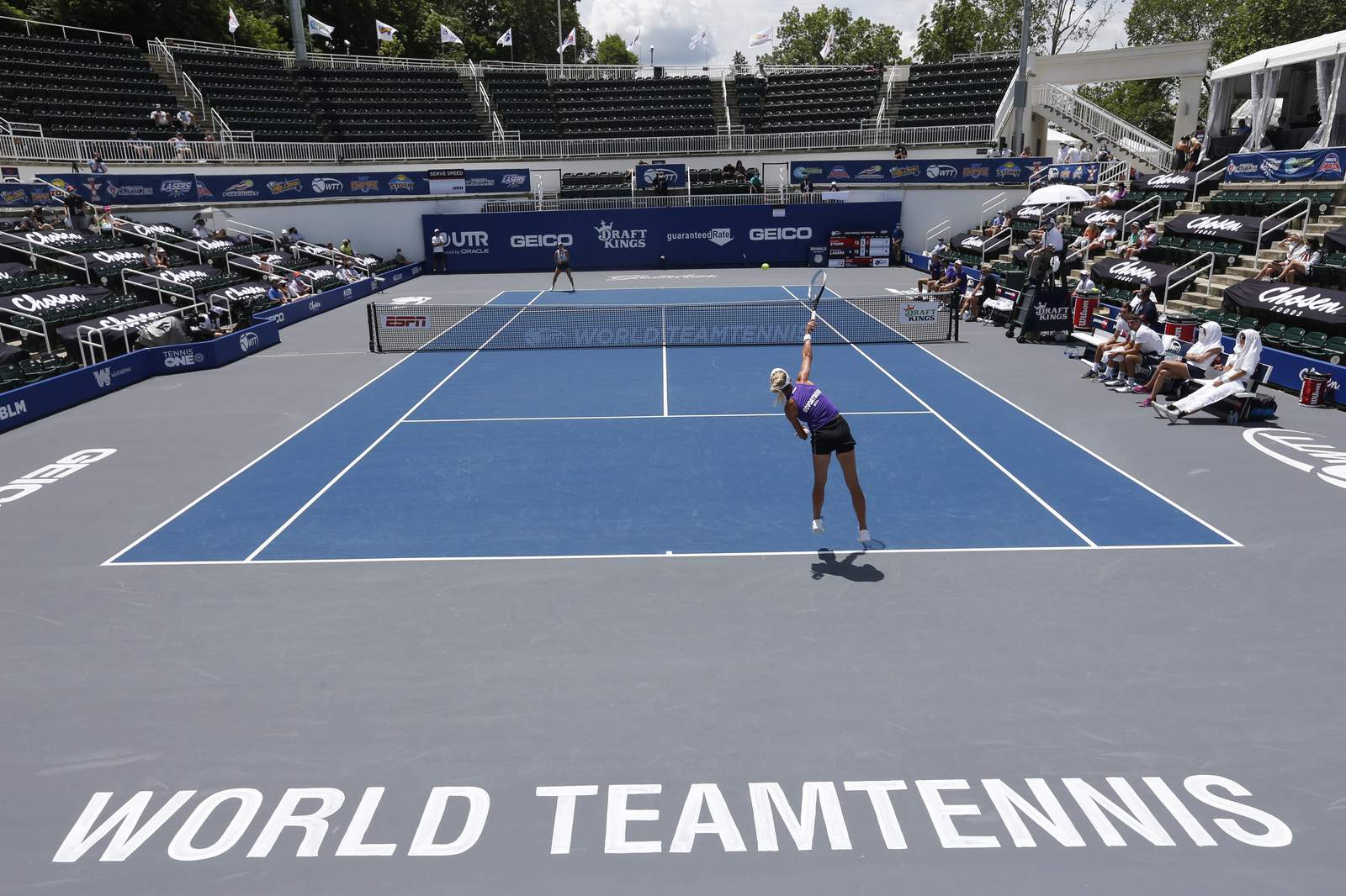 Fans welcomed to World TeamTennis matches in West Virginia