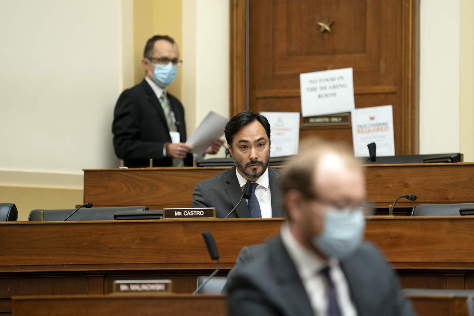 Pelosi names Joaquin Castro as ‘impeachment manager’ ahead of Wednesday proceedings