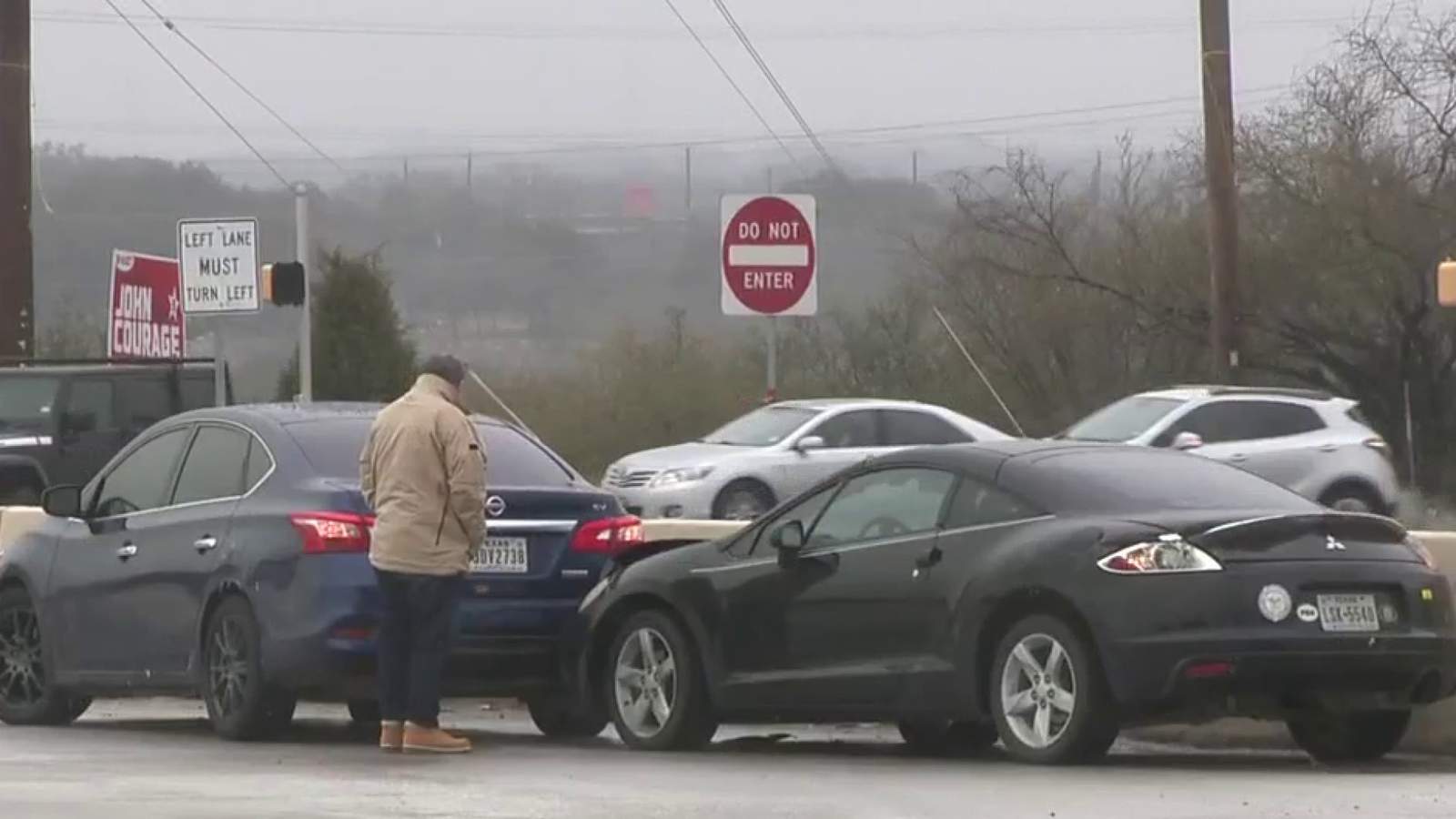 San Antonio police respond to more than 100 calls for weather-related crashes since Sunday afternoon