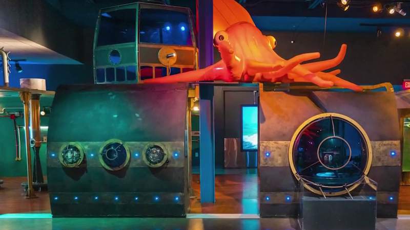 Release your inner aquanaut! You’re invited to view DoSeum’s new summer traveling exhibit, Voyage to the Deep