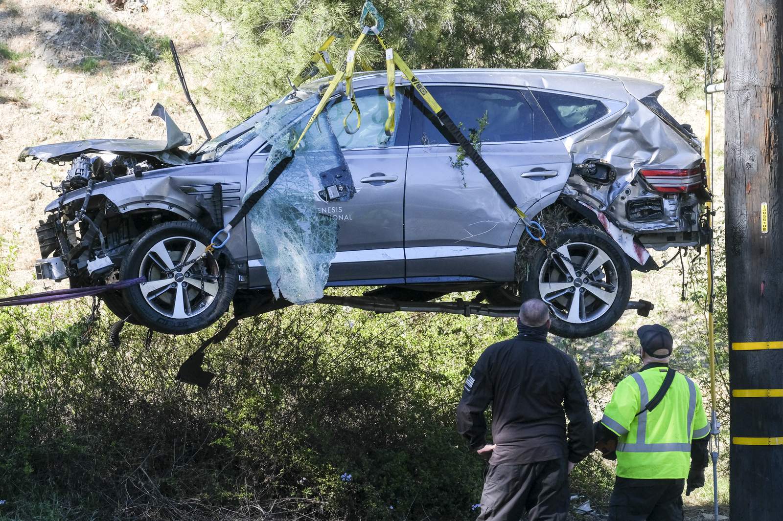 LA sheriff calls Tiger Woods crash 'purely an accident'