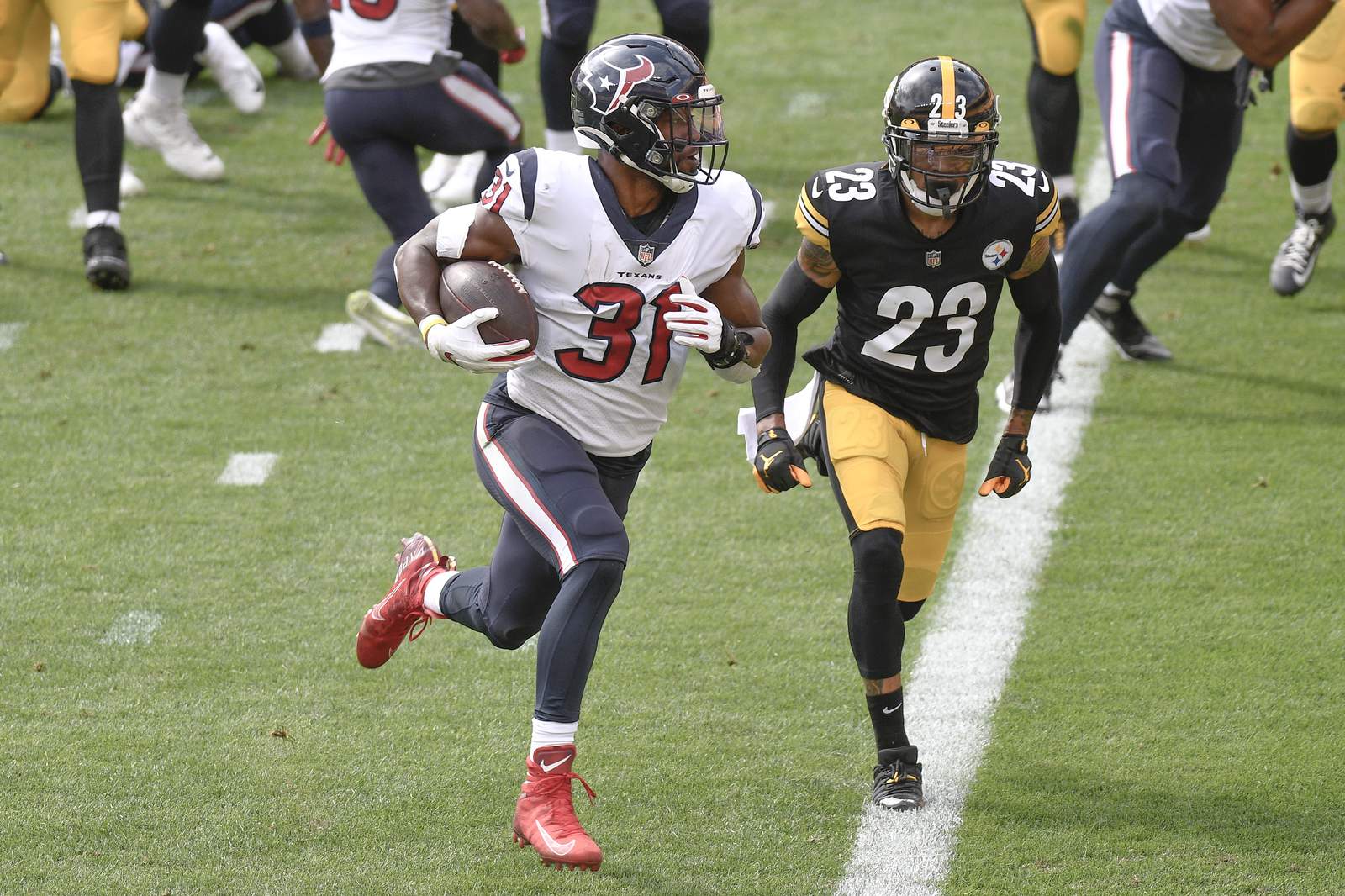 Texans place RB Johnson on reserve/COVID-19 list