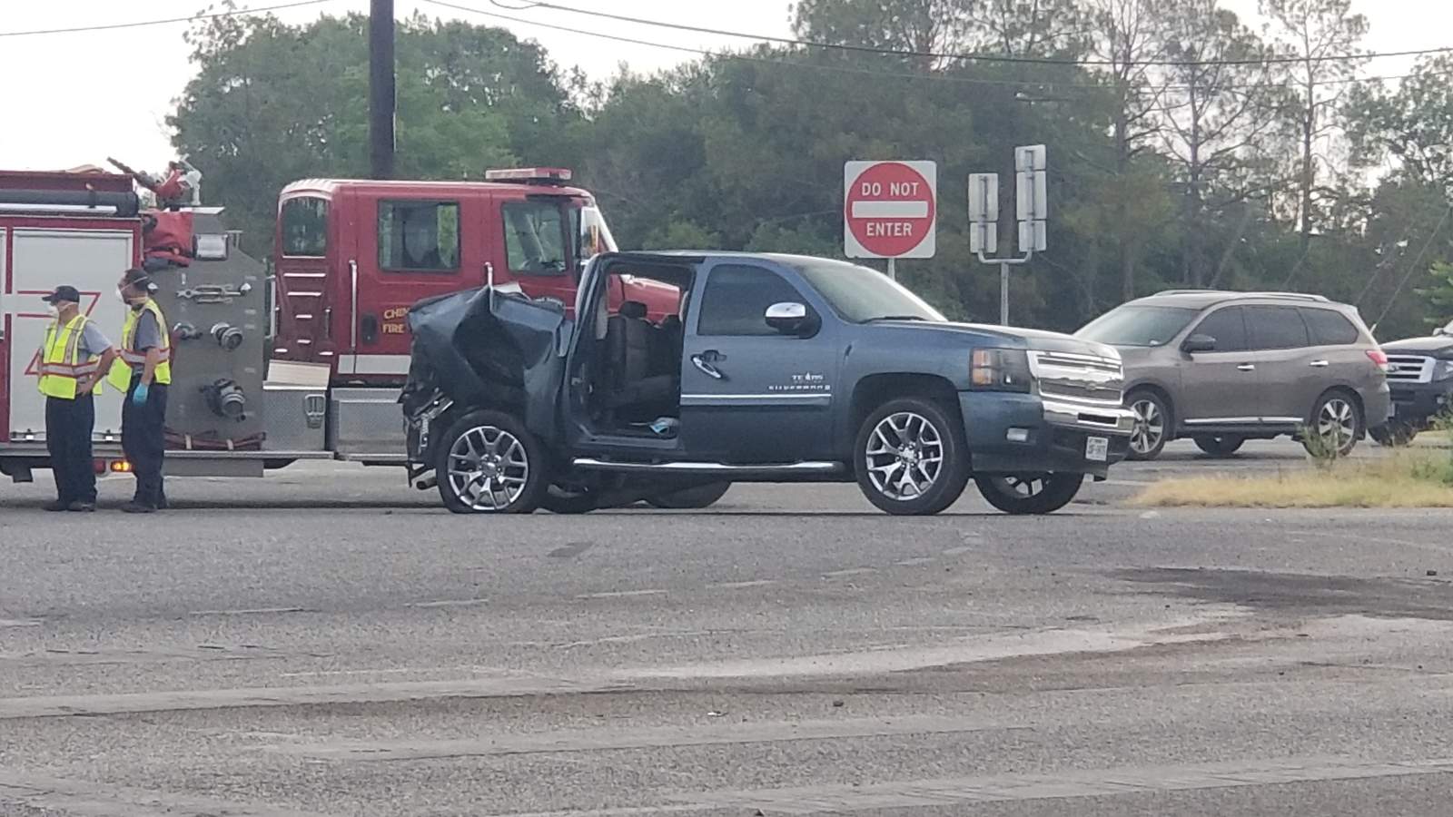 Pickup runs red light in East Bexar County, leaving 1 driver in the hospital