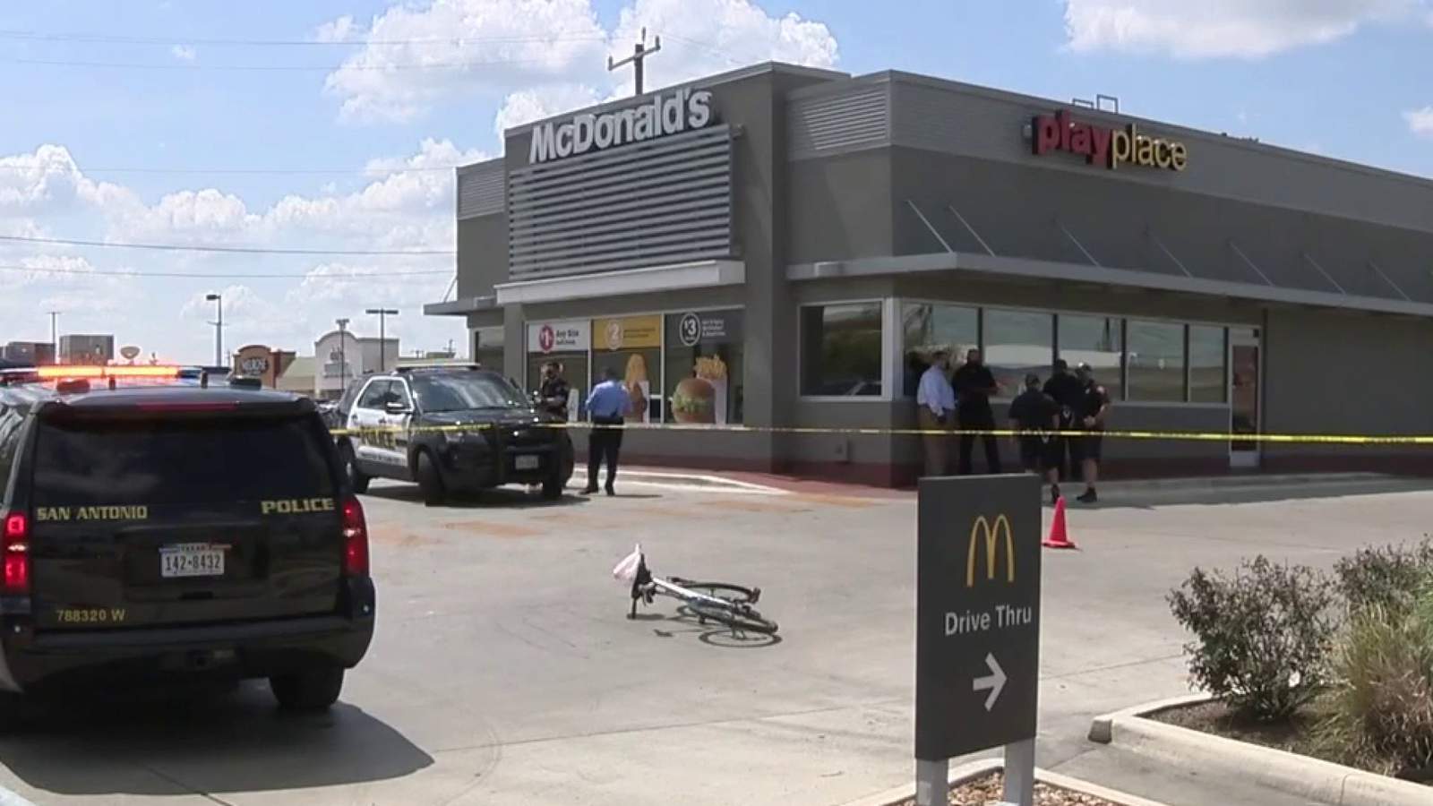 Man stabbed during fight at South Side McDonald’s, San Antonio police say