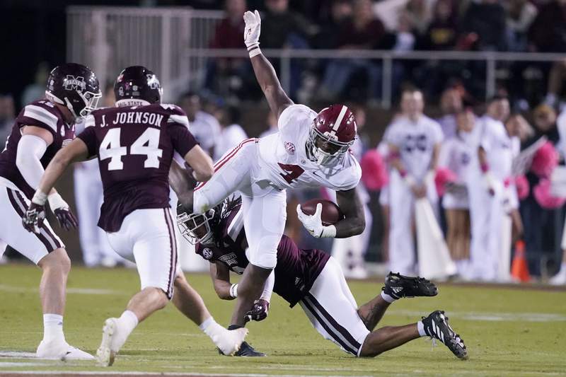 No. 5 Alabama rebounds from loss to rout Mississippi St 49-9