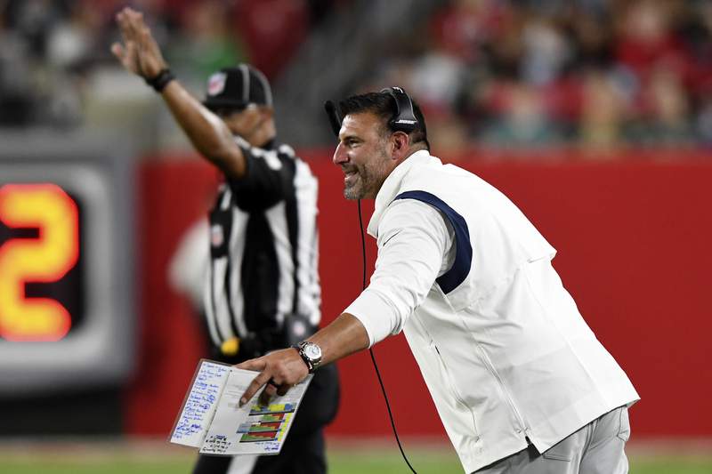 Titans coach Mike Vrabel tests positive for COVID-19