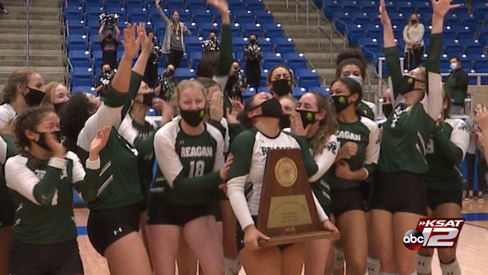 HIGHLIGHTS: Reagan volleyball defeats Brandeis, clinches UIL State berth